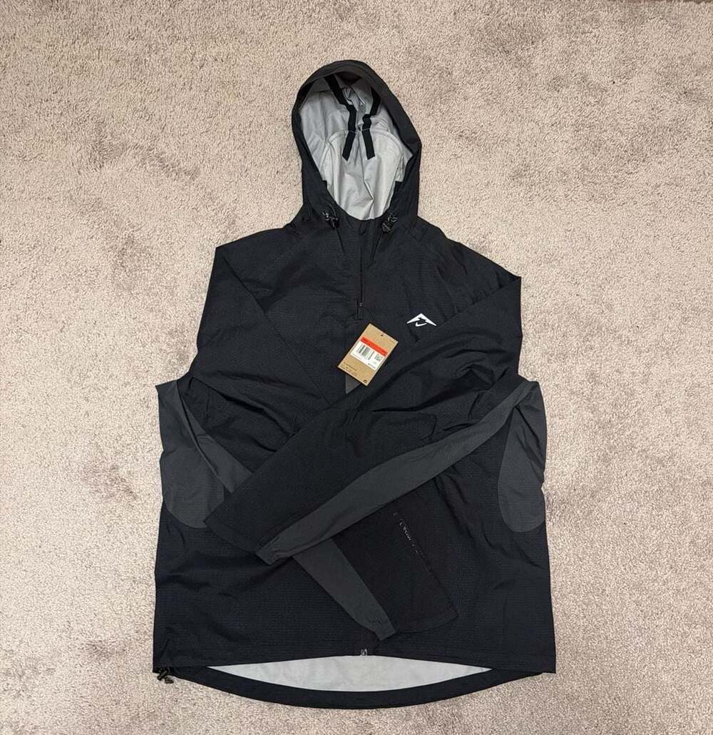 Nike Trail Cosmic Peaks Storm-FIT ADV Running Jacket Black Size L